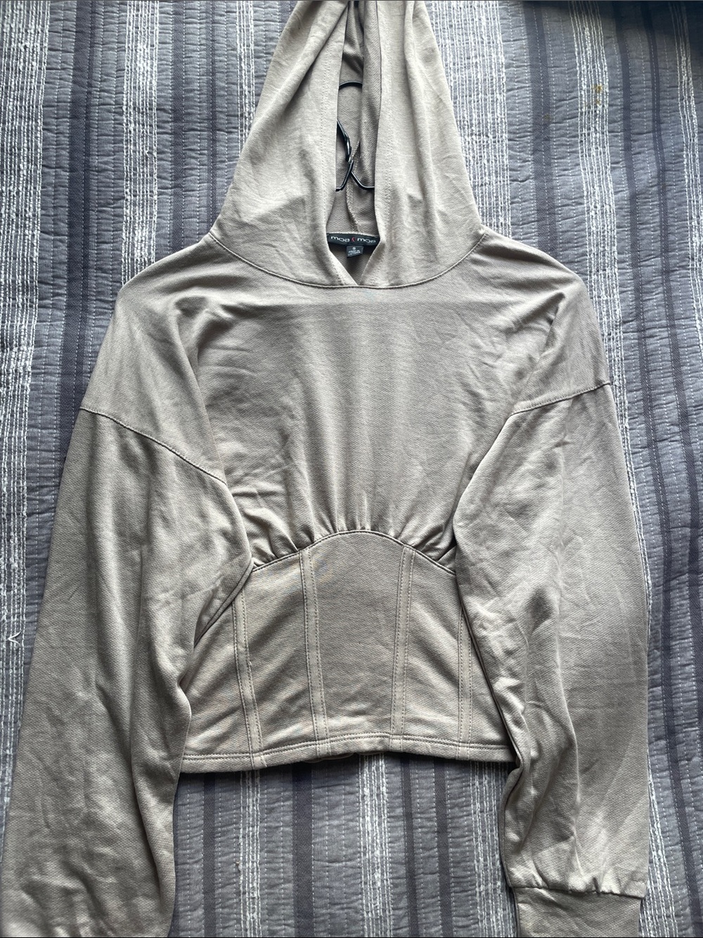 Moa Moa Cropped Hoodie in Taupe